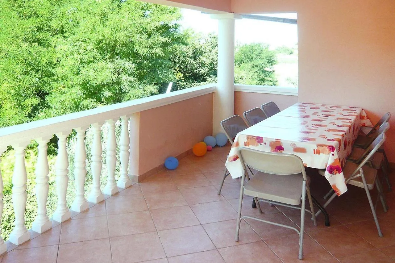 Apartments Ljilja In Privlaka, Near Sandy Beach Chorvatsko